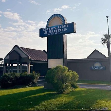 Days Inn & Suites By Wyndham Jennings Exteriér fotografie