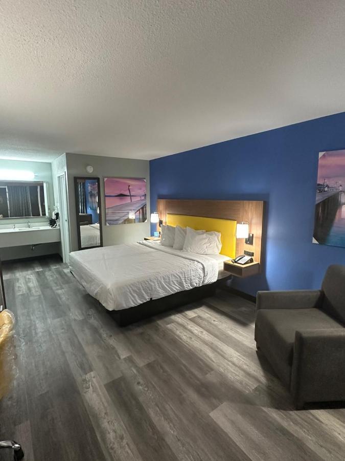 Days Inn & Suites By Wyndham Jennings Exteriér fotografie