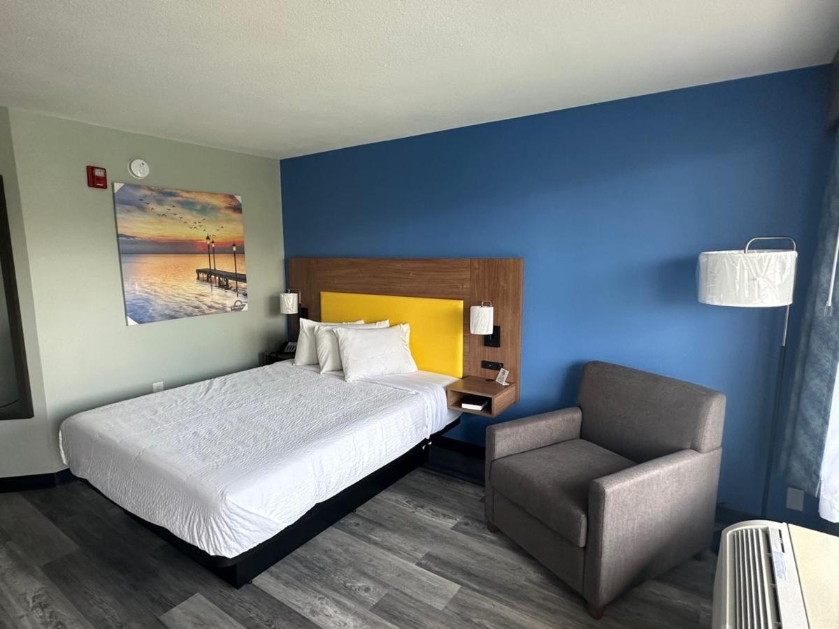 Days Inn & Suites By Wyndham Jennings Exteriér fotografie