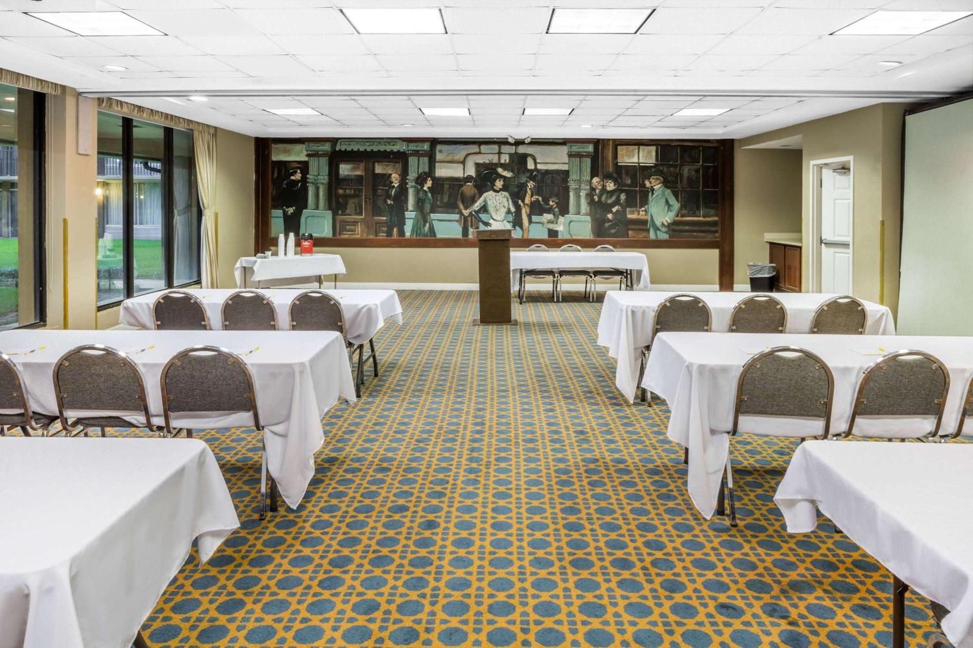 Days Inn & Suites By Wyndham Jennings Exteriér fotografie